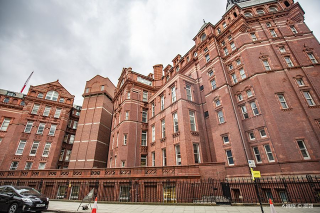 伦敦大学学院