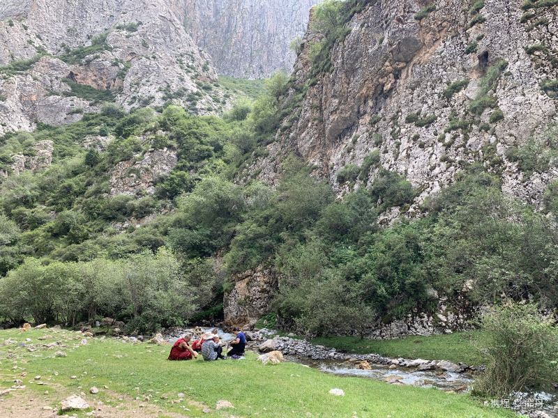 白石崖旅游景点图片