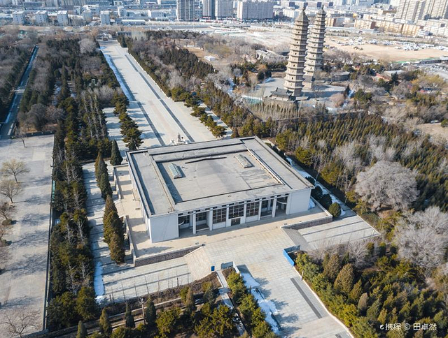 太原双塔革命烈士陵园