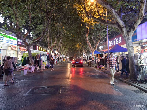 朝晖新市街夜市的图片