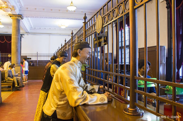 边业银行蜡像馆