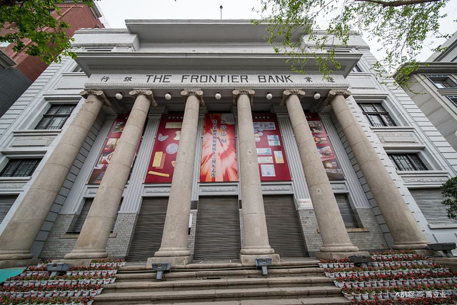 边业银行蜡像馆