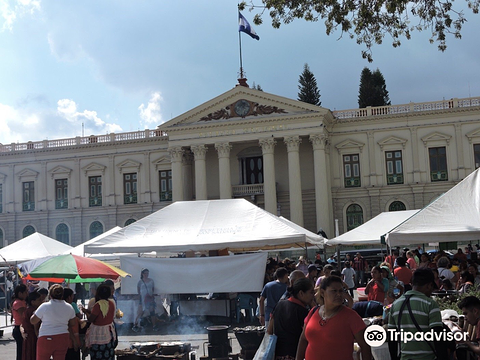 Plaza Libertad旅游景点图片