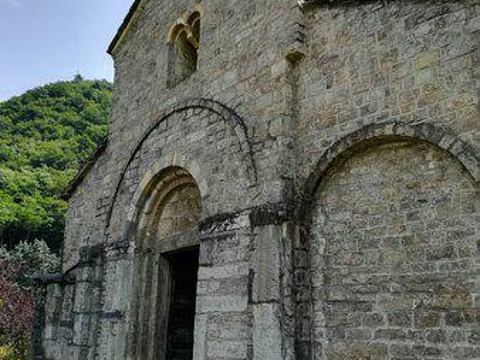 Monastero di San Salvatore旅游景点图片
