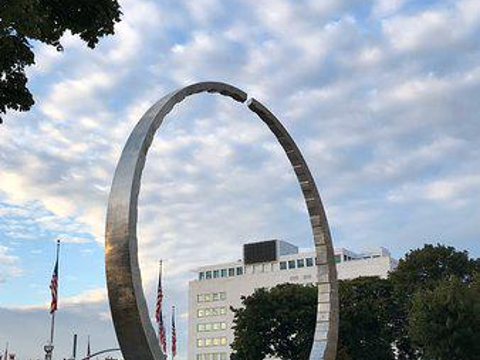 Michigan Labor Legacy Monument旅游景点图片