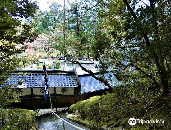 安养寺立木観音