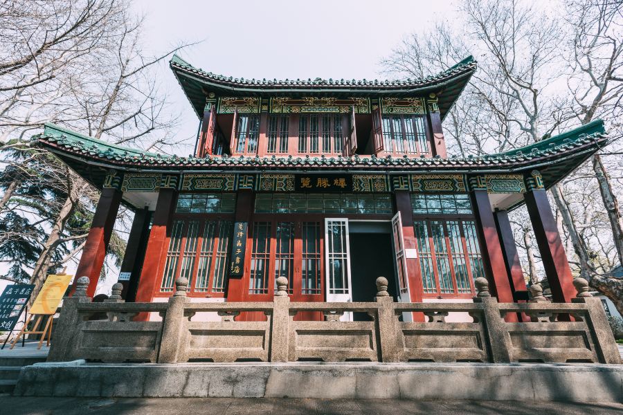 五洲春·览胜楼