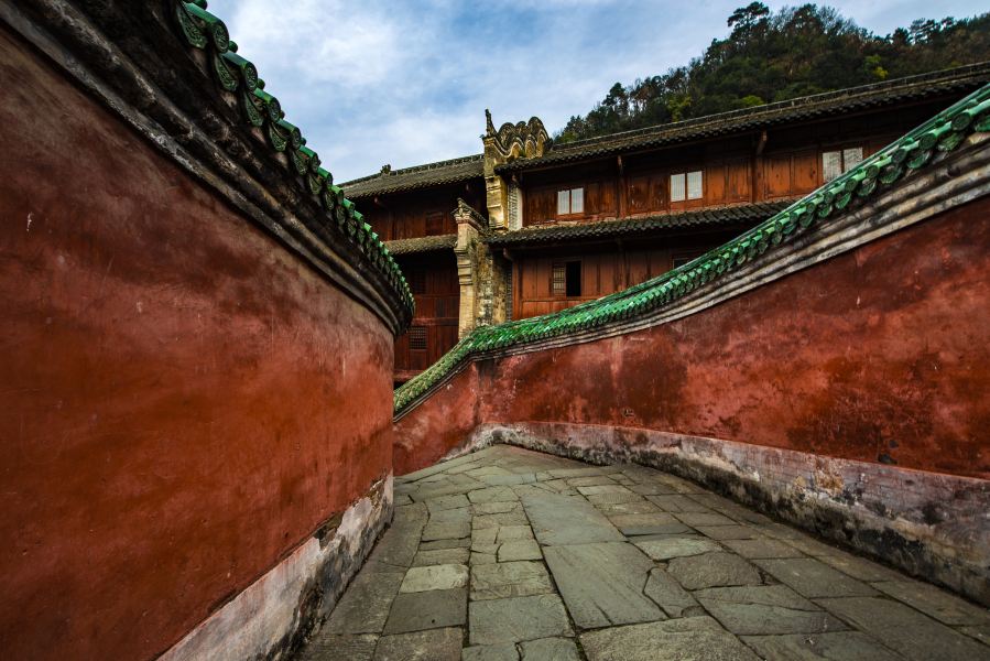 武当山风景区-九曲黄河墙