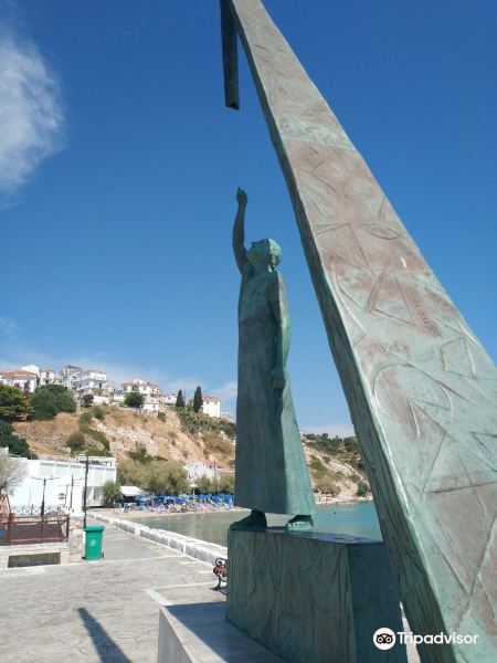 Pythagoras Statue旅游景点图片