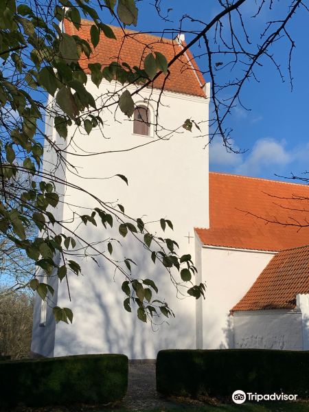 Taaning Kirke旅游景点图片