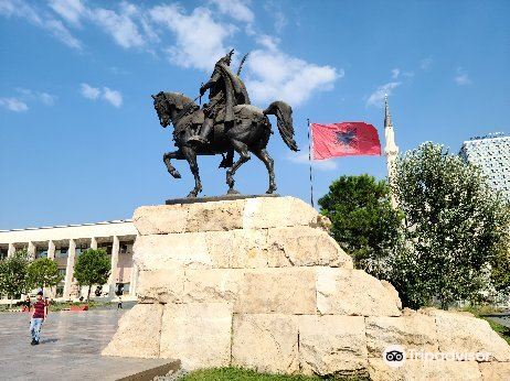 Skanderbeg Statue旅游景点图片