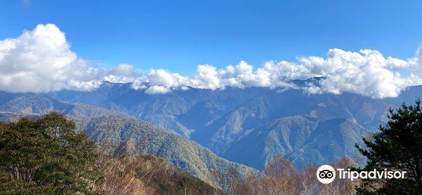 Mt. Oike Meteor Crater旅游景点图片