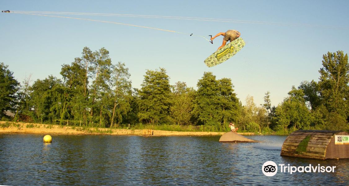 Wake Park Izon旅游景点图片