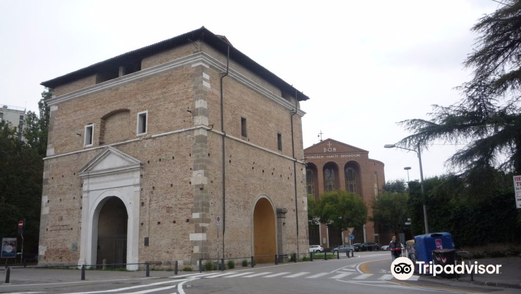 Porta Liviana o di Pontecorvo旅游景点图片