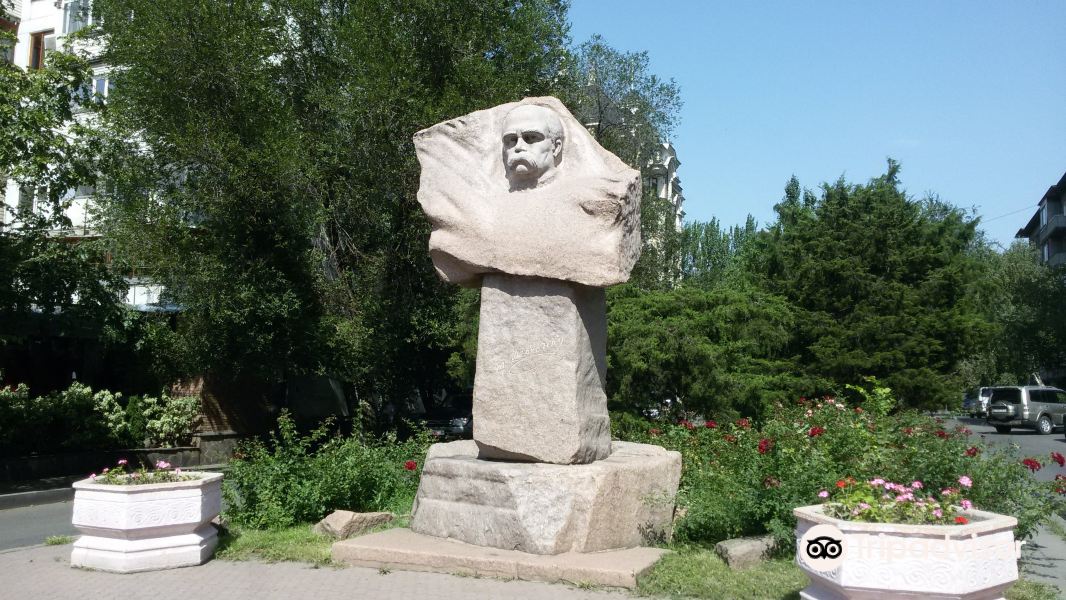 Monument to Taras Shevchenko旅游景点图片