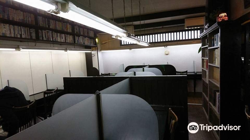 Shisetsu Library旅游景点图片
