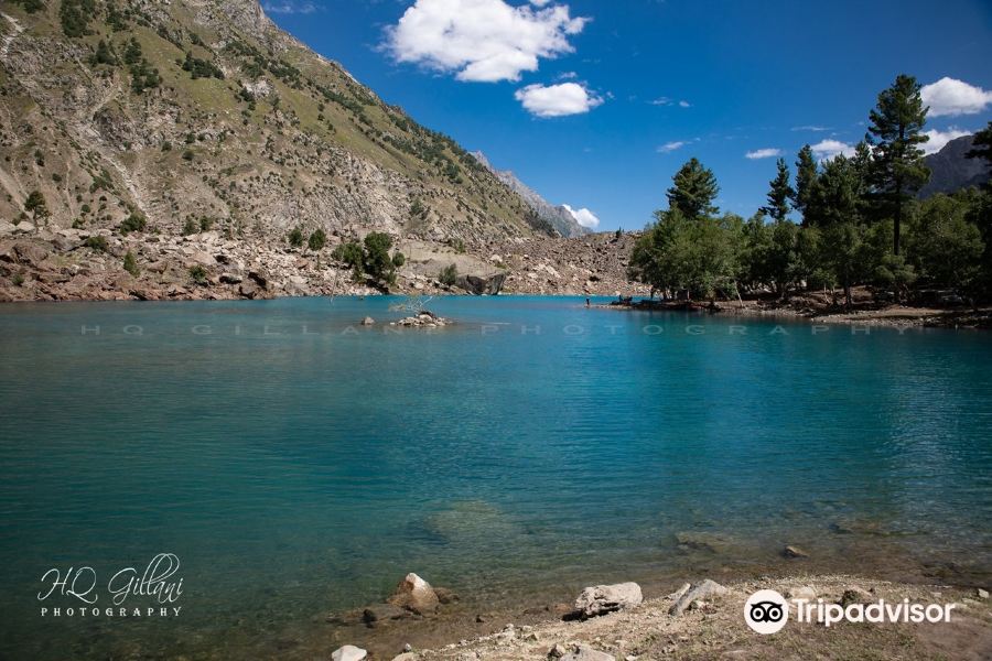 Satrangi Lake旅游景点图片