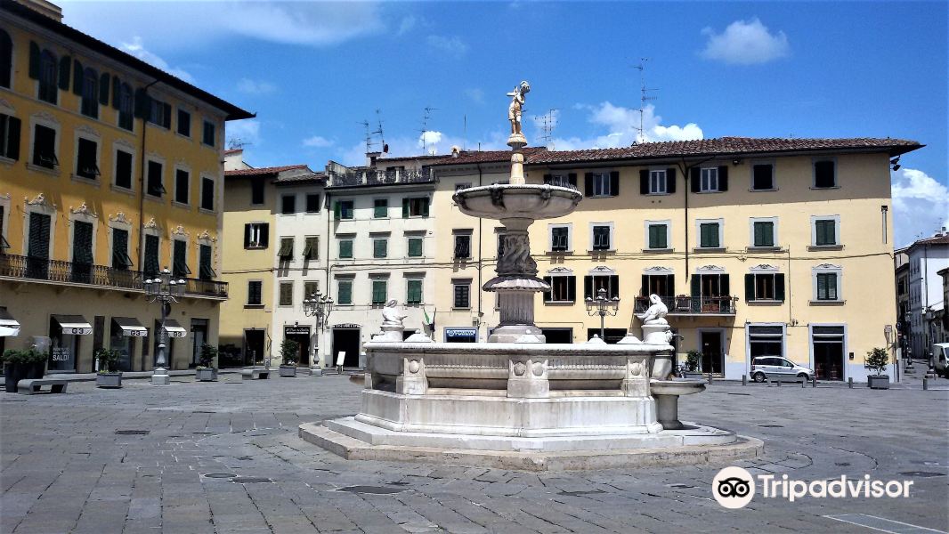 Fontana del Pescatorello旅游景点图片