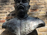 Bust Hendrik Geeraert