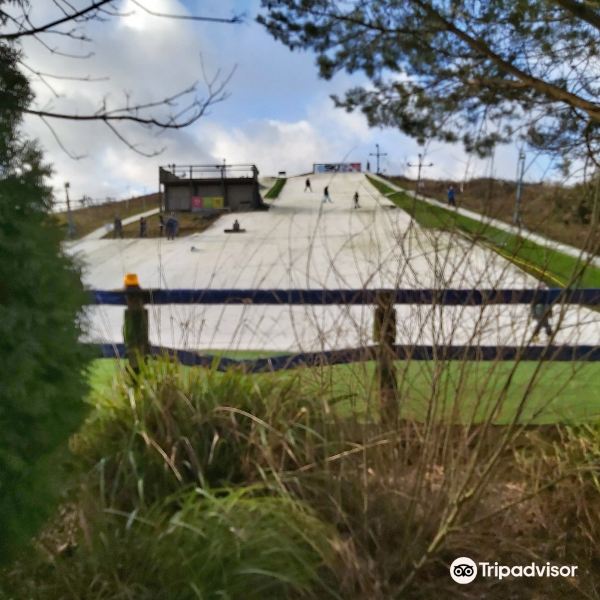Knockhatch Ski & Snowboard Centre