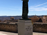 Estatua Fray Luis de Leon