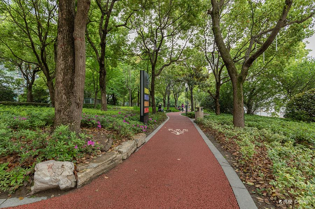 北外滩滨江绿地