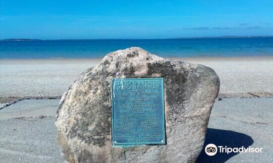 Foster Memorial Beach旅游景点图片