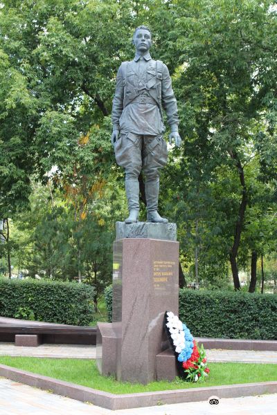 Monument to Air Fighter Talalikhin旅游景点图片