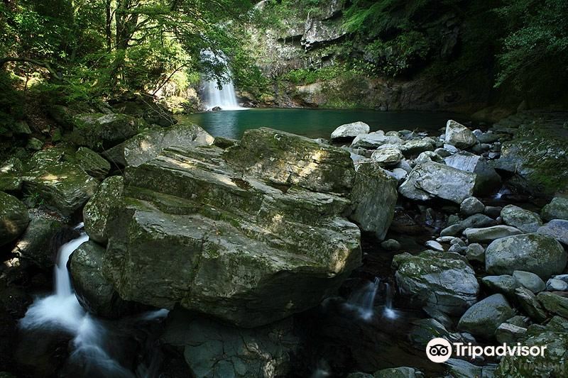 Todorokino Falls旅游景点图片