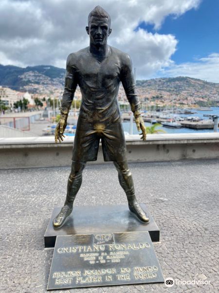 Estatua Cristiano Ronaldo旅游景点图片