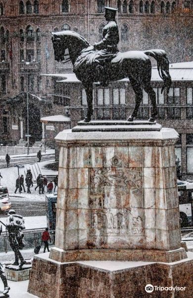 Equestrian Statue of Kemal Ataturk旅游景点图片