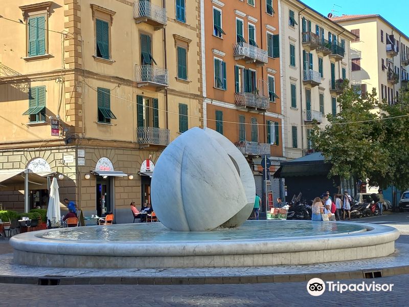 Piazza Garibaldi旅游景点图片