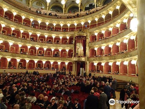 罗马歌剧院的图片