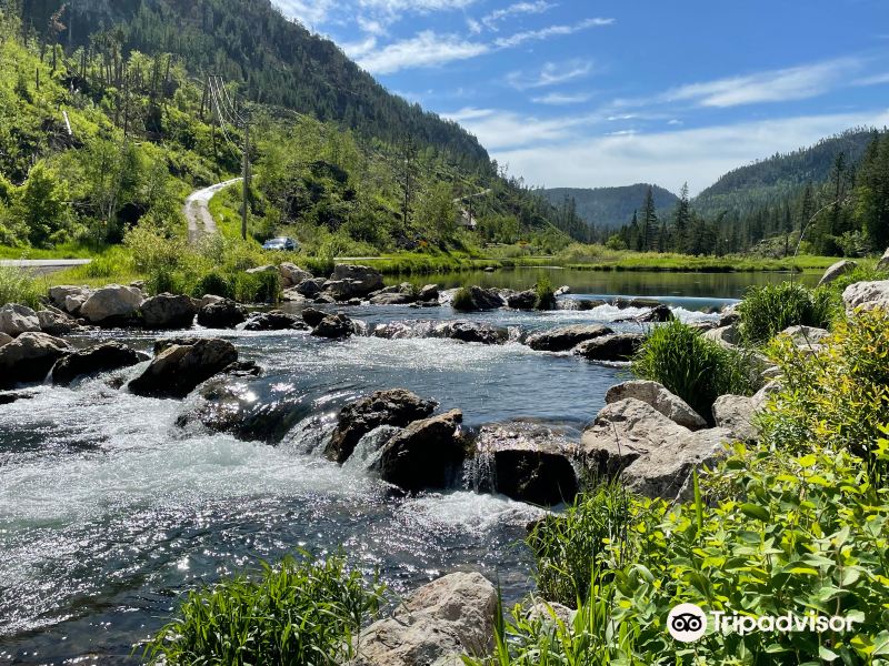 Spearfish Canyon Scenic Byway旅游景点图片