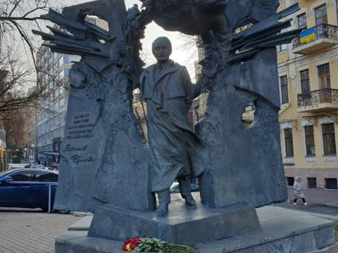 Monument to Viacheslav Chornovil的图片