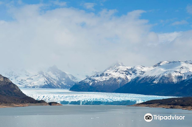 佩里托莫雷诺冰川