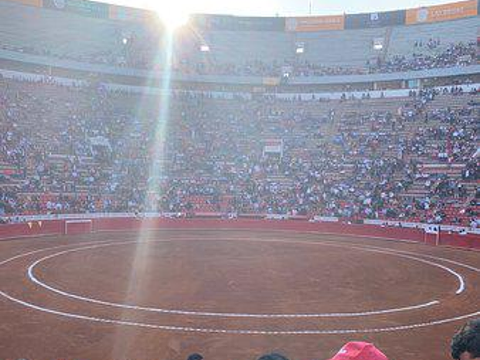 Plaza Mexico旅游景点图片