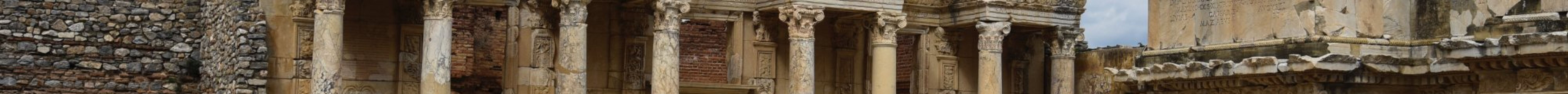 Trajan Fountain旅游景点图片