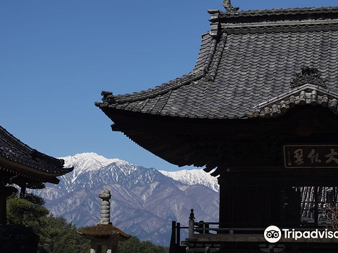 驹根市旅游图片