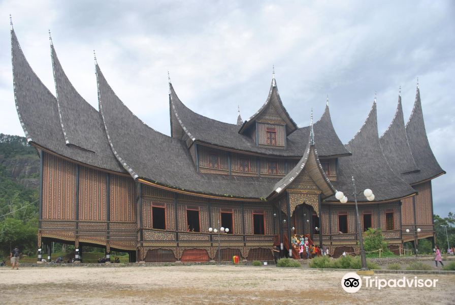 Pagaruyung Palace旅游景点图片