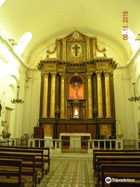 Iglesia Parroquial de Exaltacion de la Cruz旅游景点图片