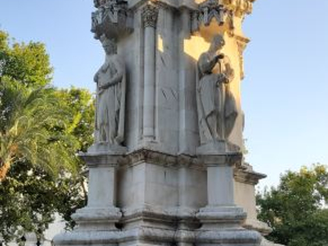 San Ferdinando monument的图片