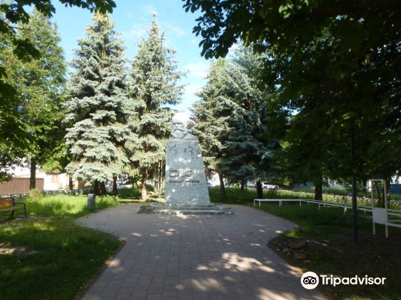 Monument to Karl Marx旅游景点图片