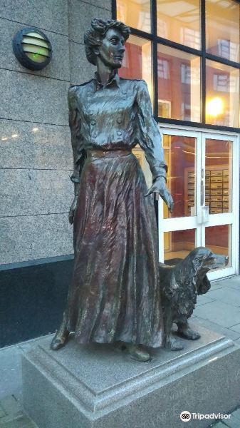 Constance Markievicz Statue旅游景点图片