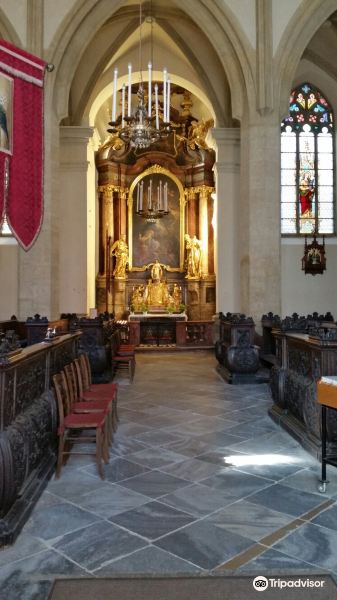 Katholic Pfarrkirche Hl. Nikolaus旅游景点图片