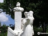 Monument a Charles Gounod