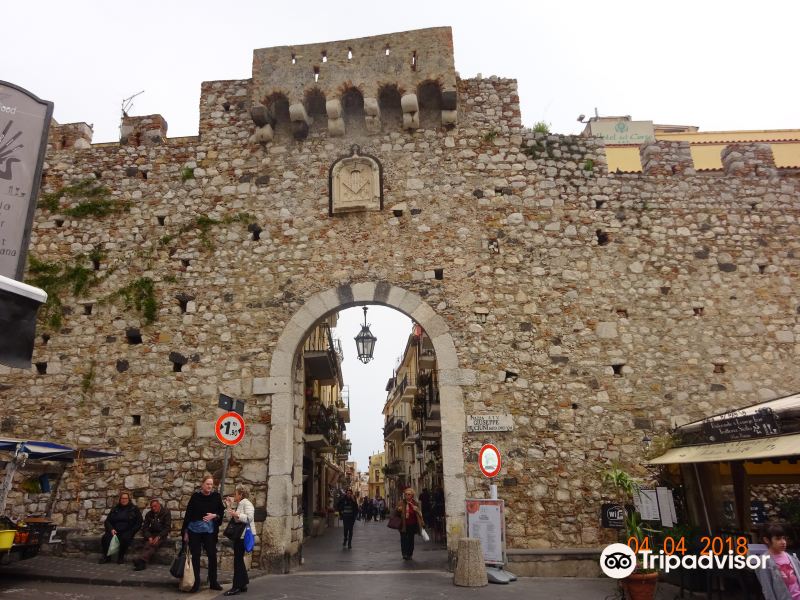 Porta Catania di Taormina旅游景点图片