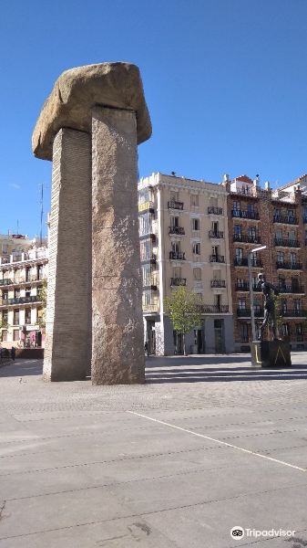 Dolmen de Dalí旅游景点图片