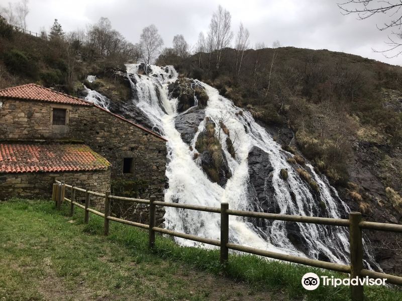 Fervenza de Brañas旅游景点图片