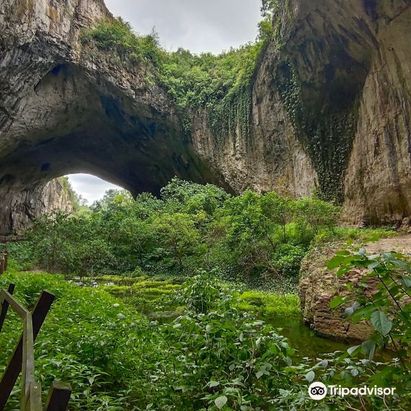 Devetashka Cave旅游景点图片